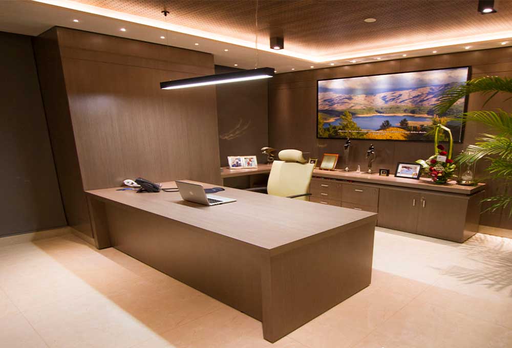 Escritorio del directivo gerencial, chapa de madera